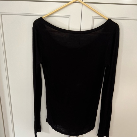 Mudd women’s black lightweight jersey long sleeve sz M - Picture 2 of 3